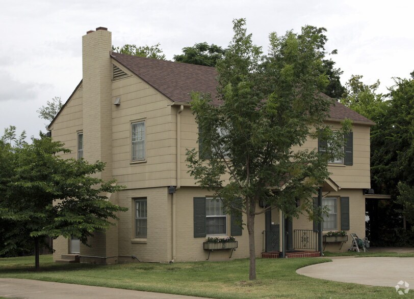 More Photos Of 1416 Terrace Dr, Tulsa Office For Lease