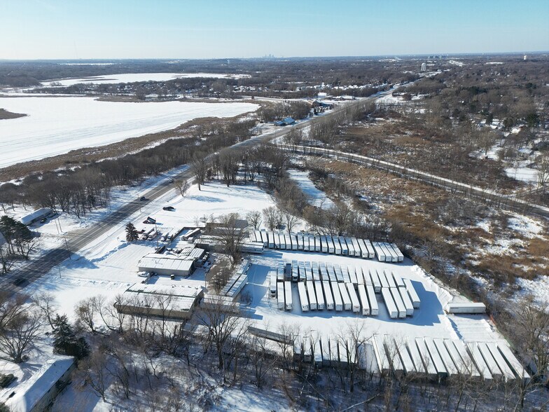 More Photos Of 6943 Lake Dr, Circle Pines Unknown For Lease