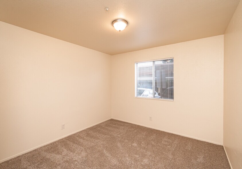 More Photos Of 1230 Melton Dr, Yuba City Apartments For Sale