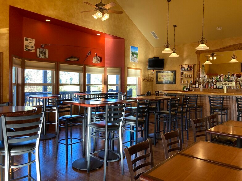 More Photos Of 16940 Pine Valley Rd, Pine Restaurant For Sale