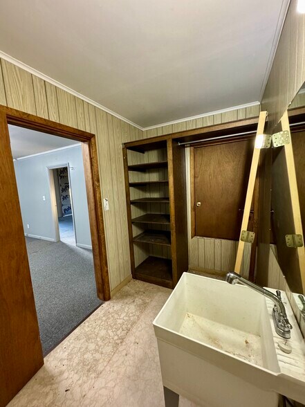 More Photos Of 1413 N Muskogee Pl, Claremore Office For Sale