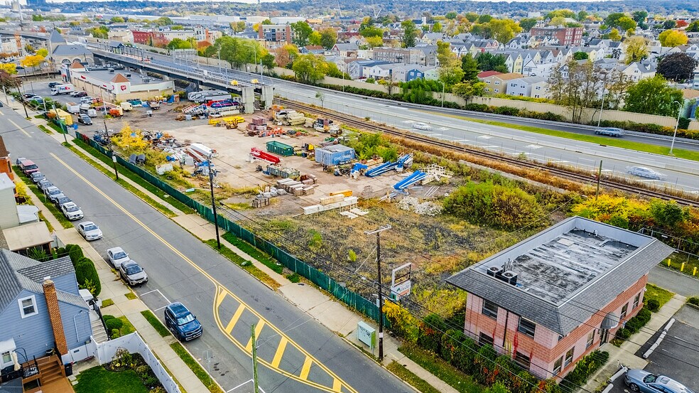 More Photos Of 256 Kennedy Blvd, Bayonne Land For Lease