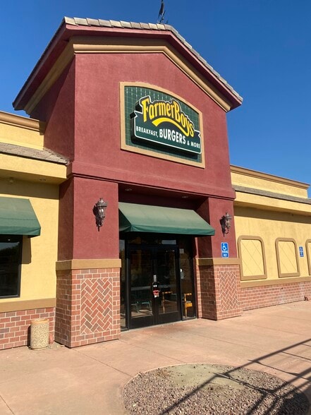 More Photos Of 4920 Gosford Rd, Bakersfield Fast Food For Sale