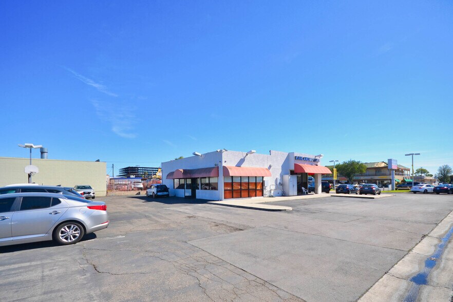 More Photos Of 9841 Garden Grove Blvd, Garden Grove Auto Dealership For Sale