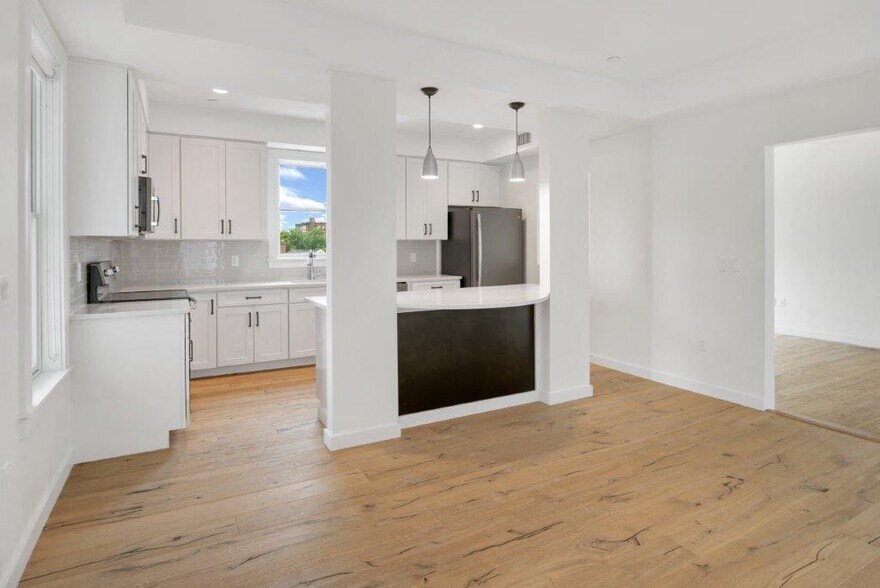 More Photos Of 24 Magazine St, Cambridge Apartments For Sale