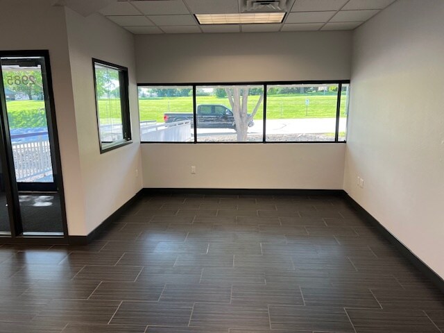 More Photos Of 2985 S Ridge Rd, Green Bay Medical For Lease