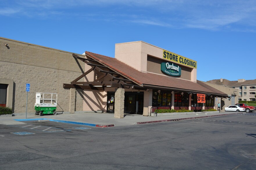 More Photos Of 1067 N Davis Rd, Salinas Garden Center For Lease