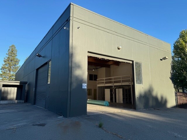 More Photos Of 3388 Regional Pky, Santa Rosa Warehouse For Lease