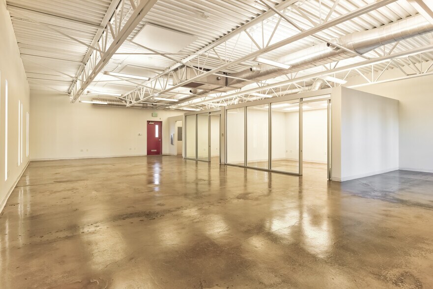 More Photos Of 2800 S Rural Rd, Tempe Loft Creative Space For Lease