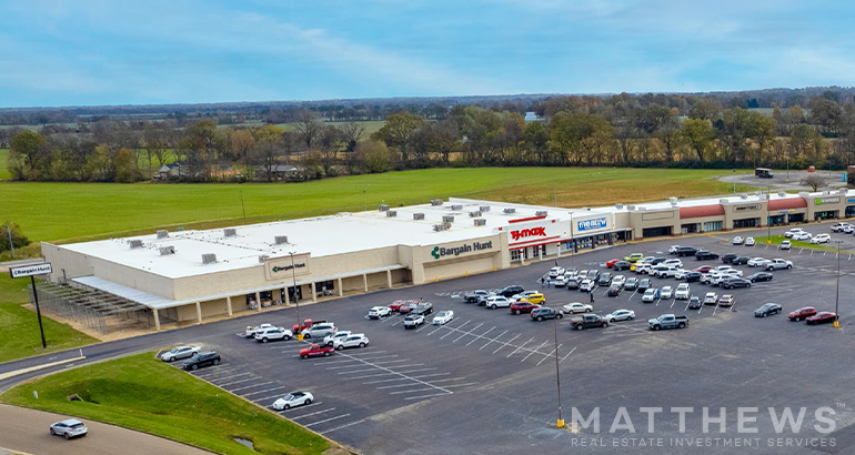 Primary Photo Of 1700 W Reelfoot Ave, Union City Storefront For Sale