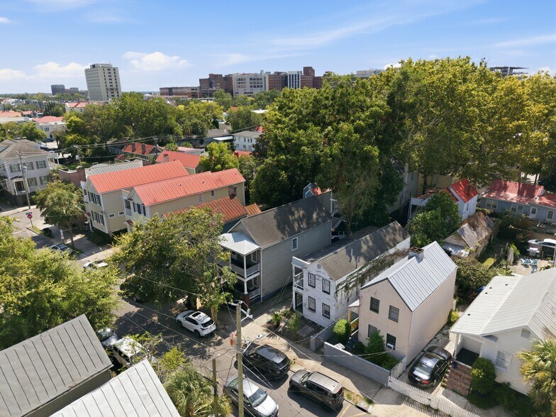 More Photos Of 183 Smith St, Charleston Multifamily For Sale
