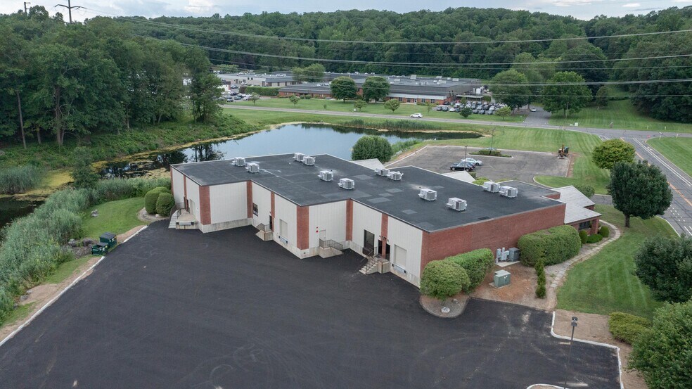 More Photos Of 3-9 Park Lawn Dr, Bethel Research And Development For Lease