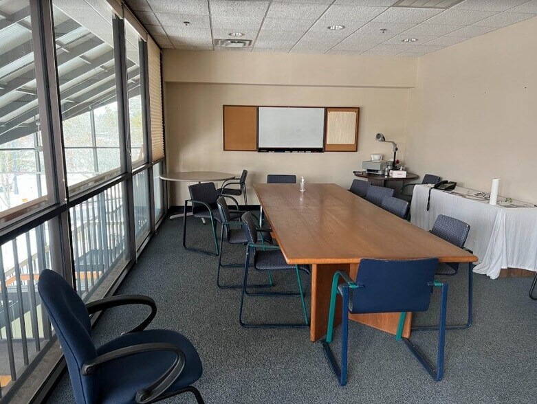 More Photos Of 41 Simon St, Nashua Flex For Lease