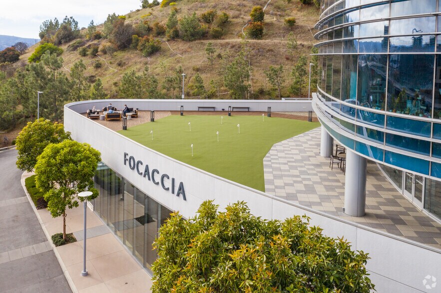 More Photos Of One Tower Pl, South San Francisco Research And Development For Lease