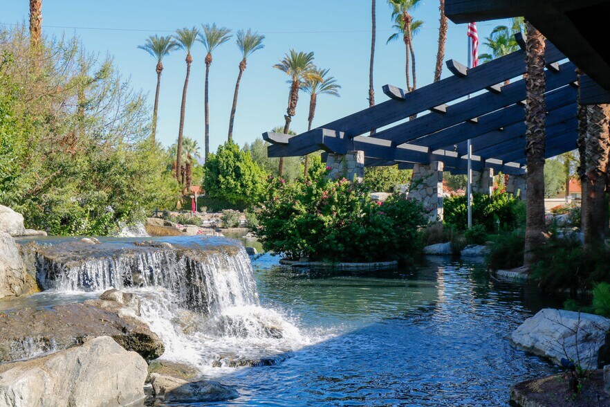 More Photos Of 40004 Cook St, Palm Desert Medical For Lease