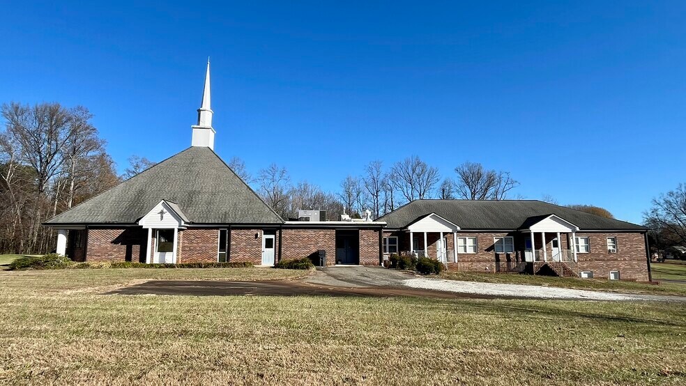 More Photos Of 846 Faith Rd, Salisbury Specialty For Sale