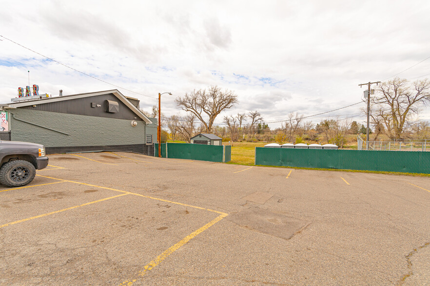 More Photos Of 1349 13th Ave SW, Great Falls Bar For Sale