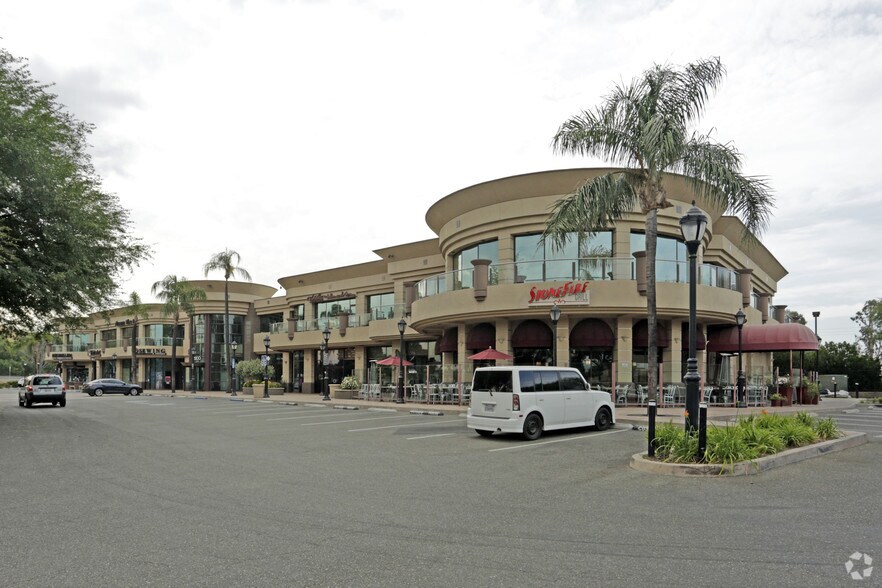 More Photos Of 23300 Cinema Dr, Valencia General Retail For Lease