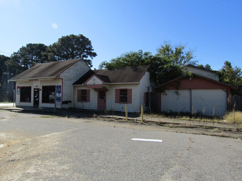 More Photos Of 150 Colonial Trl E, Surry Convenience Store For Sale