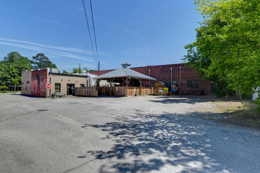 More Photos Of 300 State St, West Columbia Restaurant For Sale