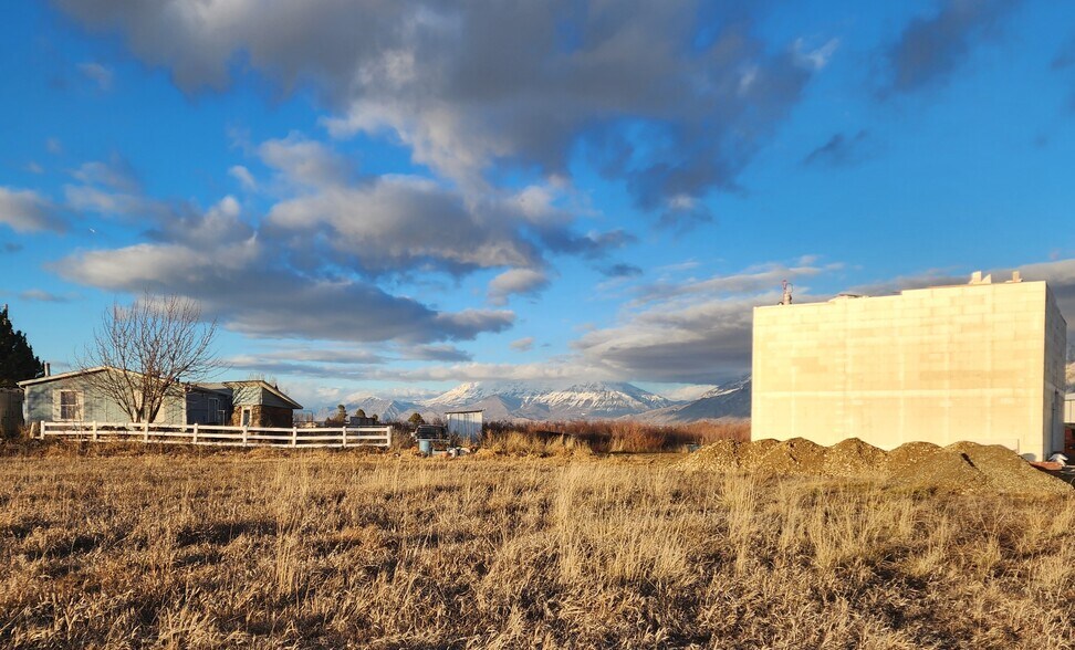 More Photos Of 7867 S 2000 W, Spanish Fork Land For Lease