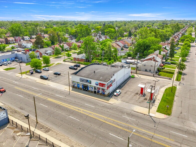 More Photos Of 13403 W 7 Mile Rd, Detroit Medical For Lease