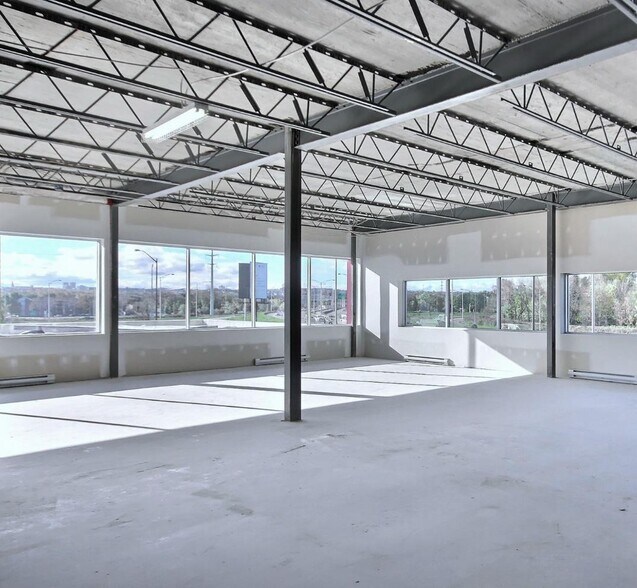 More Photos Of 2710 Rue Einstein, Québec Office For Sale