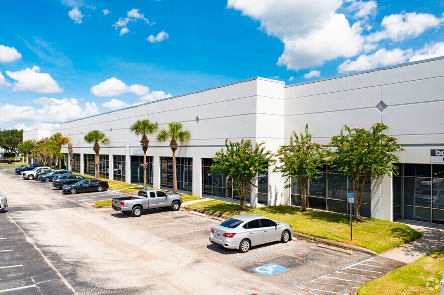 More Photos Of 8600-8655 Elm Fair Blvd, Tampa Unknown For Lease