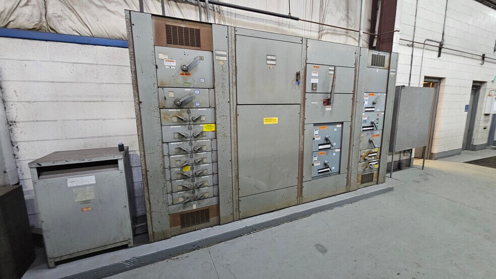 More Photos Of 1200 Durant Dr, Howell Manufacturing For Sale