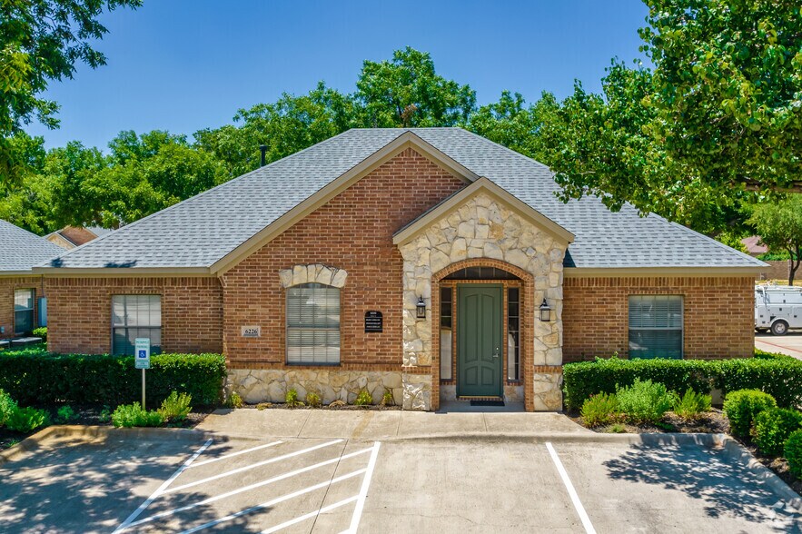 More Photos Of 6226 Colleyville Blvd, Colleyville Medical For Lease