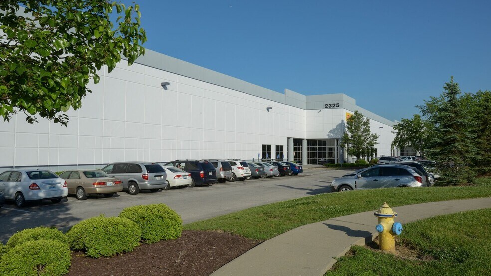 More Photos Of 2305-2335 Global Way, Hebron Warehouse For Lease