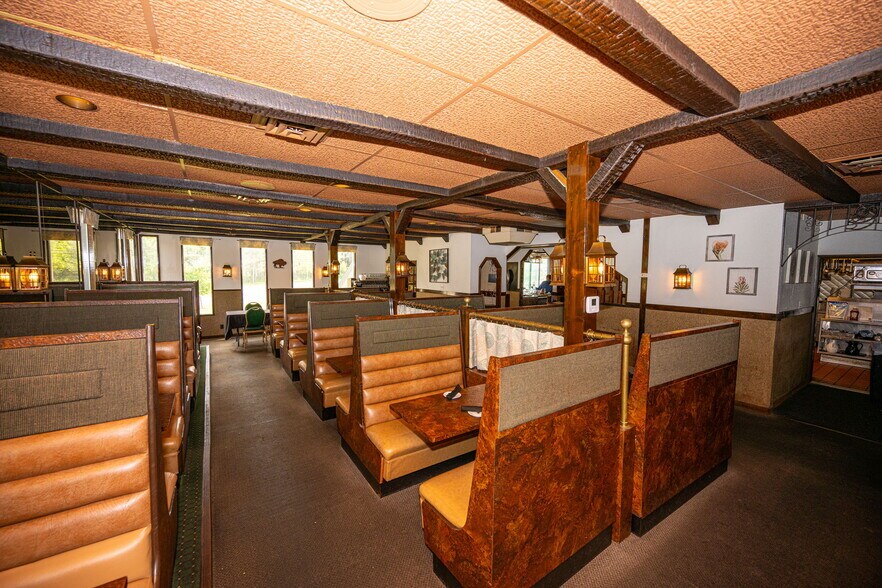 More Photos Of 3365 Abbott Rd, Orchard Park General Retail For Sale