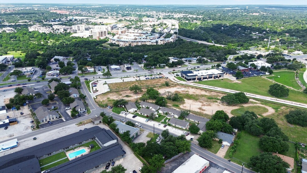 More Photos Of 1500 Park Ln, Georgetown Multifamily For Sale