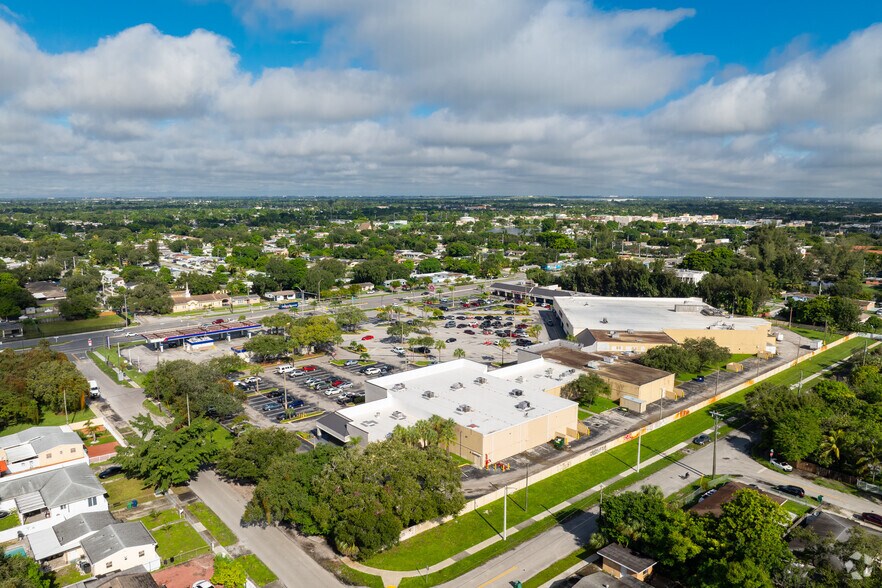 More Photos Of 17237-17161 NW 27th Ave, Opa Locka Unknown For Lease