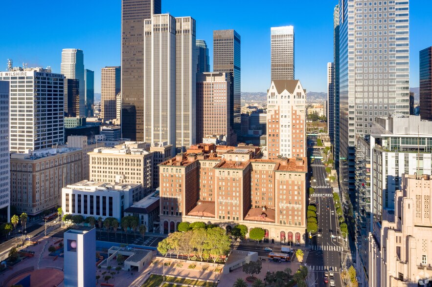 More Photos Of 506 S Grand Ave, Los Angeles Hotel For Lease