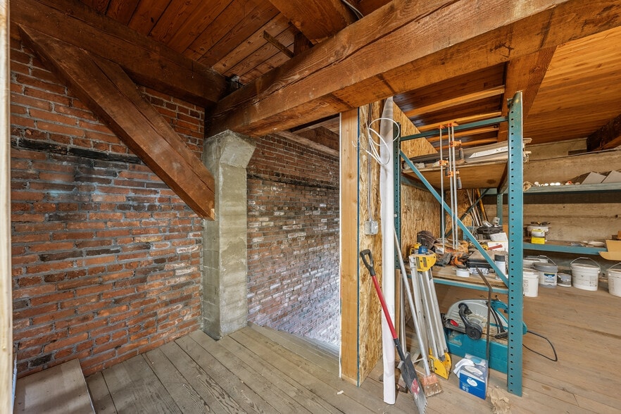 More Photos Of 316 Front St, Medford Specialty For Sale