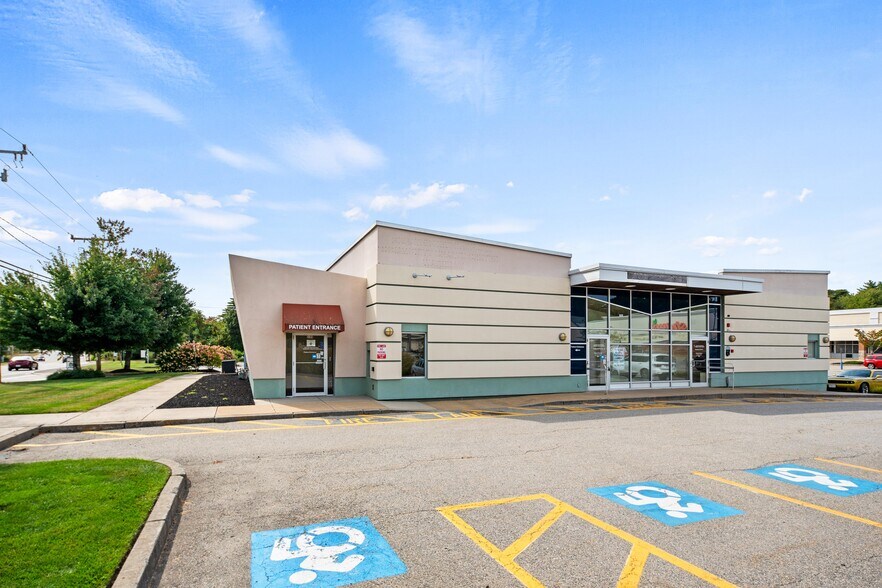 More Photos Of 121-137 Marion Rd, Wareham Unknown For Lease