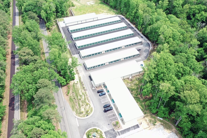 More Photos Of 3825 Rochambeau Dr, Williamsburg Industrial For Lease