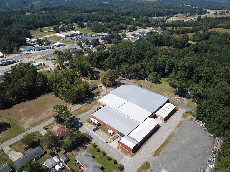 More Photos Of 200 Davis St, Chesterfield Manufacturing For Lease