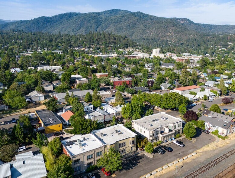 More Photos Of 545 A St, Ashland Apartments For Sale