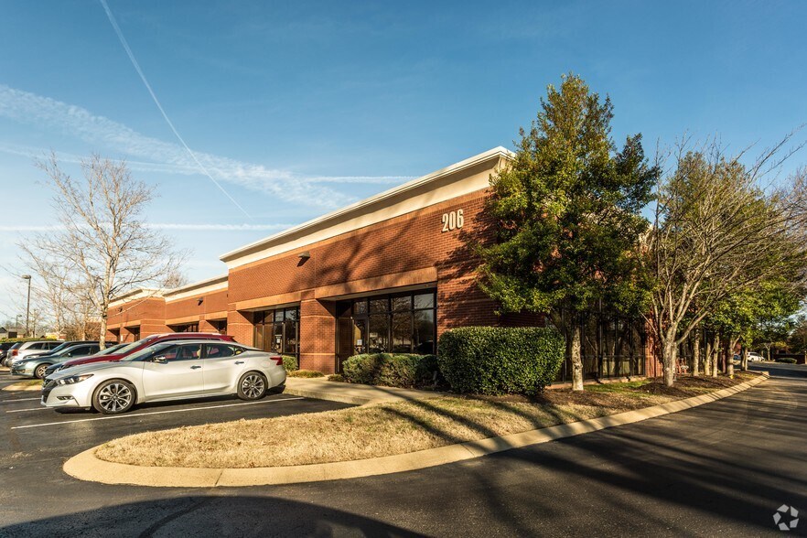 Primary Photo Of 206 Gothic Ct, Franklin Office For Lease