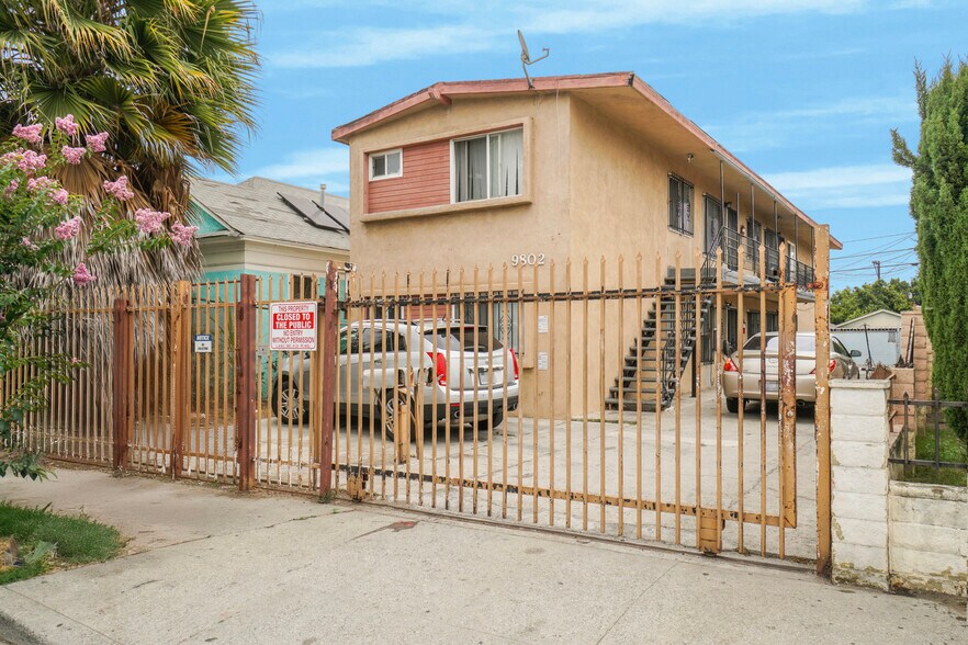 More Photos Of 9802 Graham Ave, Los Angeles Apartments For Sale