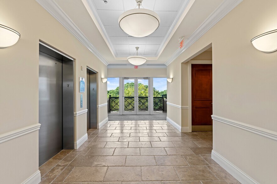 More Photos Of 6751 N Federal Hwy, Boca Raton Office For Sale