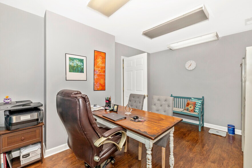 More Photos Of 360 Mill St, Hagerstown Office For Sale