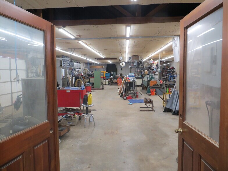 More Photos Of 3668 Calhoun Memorial Hwy, Greenville Warehouse For Sale