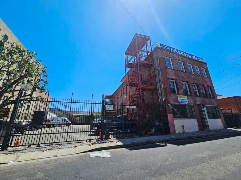More Photos Of 718 Gladys Ave, Los Angeles Warehouse For Lease