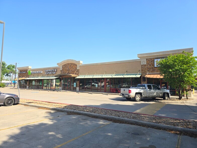 More Photos Of 2126 Highway 71 S, Columbus Storefront For Lease