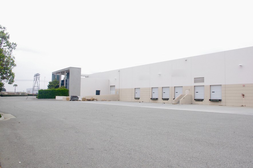 More Photos Of 9570 Santa Anita St, Rancho Cucamonga Warehouse For Lease