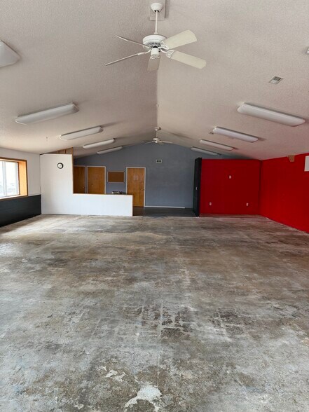 More Photos Of 1430 Main Ave, Fargo General Retail For Lease