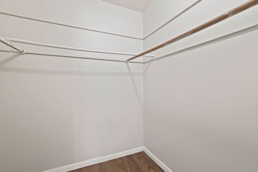 More Photos Of 2749 Queen City Ave, Cincinnati Apartments For Sale
